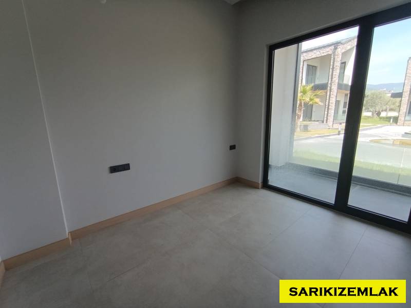 Edremit Güre Mah`da3+1  Villa. - 15